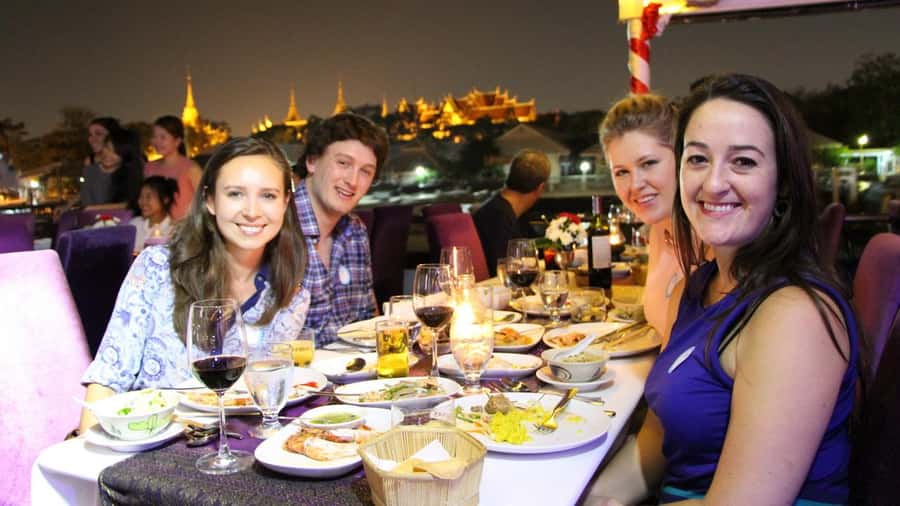 Bangkok: The Opulence Chao Phraya Lavish Dinner Cruise - Who should book this cruise?