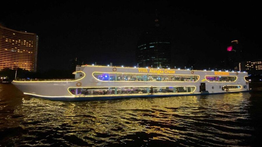 Bangkok: Viva Alangka Chao Phraya Dinner Cruise - Dinner and dancing near Rama VIII Bridge
