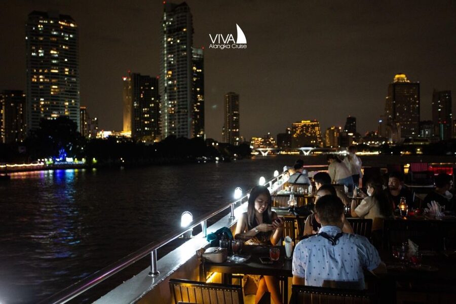 Bangkok: Viva Alangka Chao Phraya Dinner Cruise - Bangkok Noi and the return route