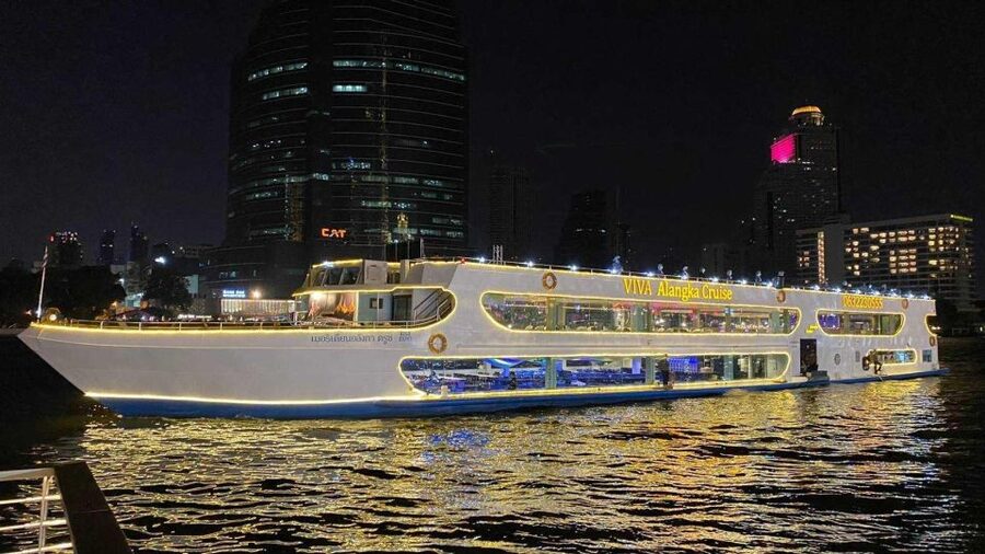 Bangkok: Viva Alangka Chao Phraya Dinner Cruise - Who gets the best value at $31