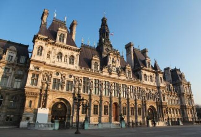 Bateaux Mouches Sightseeing Cruise on the Seine River in Paris - Key things to know before boarding