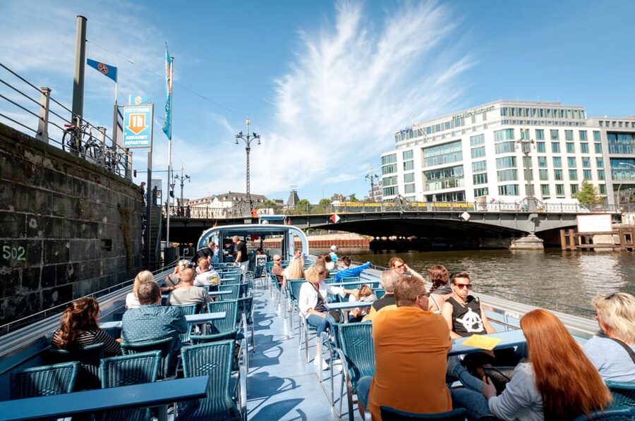 Berlin: 3.25-Hour Spree & Landwehrkanal Boat Tour - Practical tips for a smoother ride