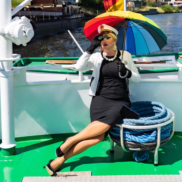 Berlin: Audrey Ahoi! Spree cruise with drag queen (HOL) - Starting at Holsteiner Ufer near Bellevue