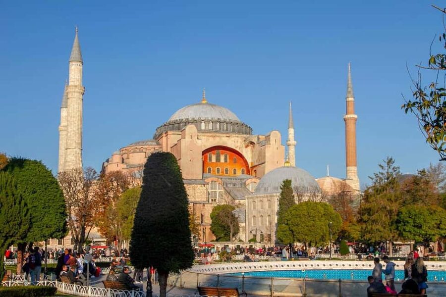 Best of Istanbul in 1 Day: Guided Tour with Bosphorus Cruise - Topkapi Palace and the optional ticket decision