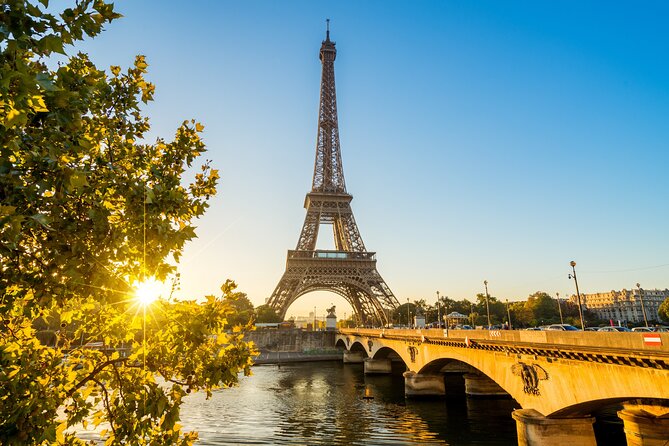 Best of Paris: Stress-Free Tour with River Cruise from Le Havre - The guide makes the short Paris visit better