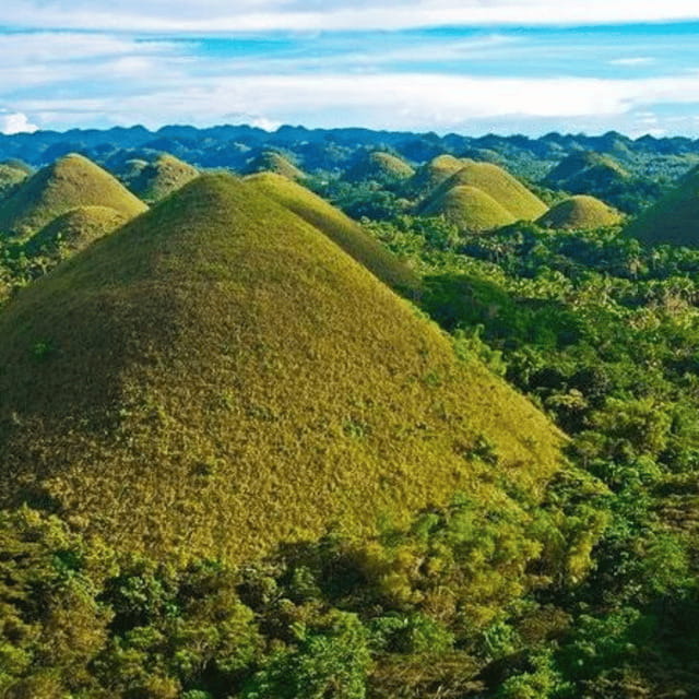 Bohol: Chocolate Hills Tour with Loboc River Cruise & Lunch - The Chocolate Hills viewpoint