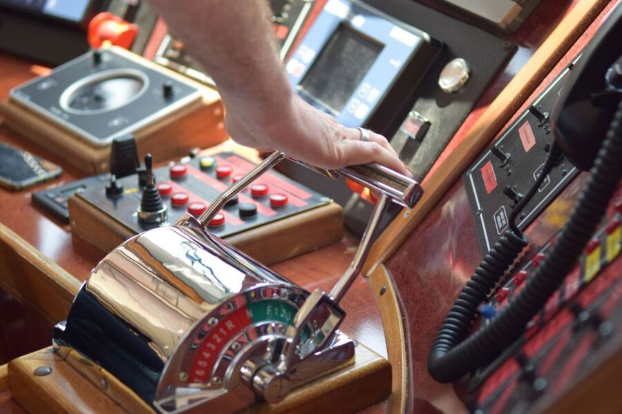Bordeaux: Evening Apéritif Cruise on the River Garonne - Should you book the Garonne aperitif cruise?