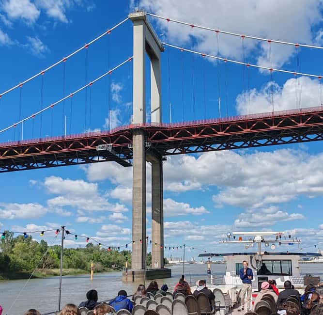 Bordeaux: Guided River Cruise - Seeing Bordeaux from the Garonne