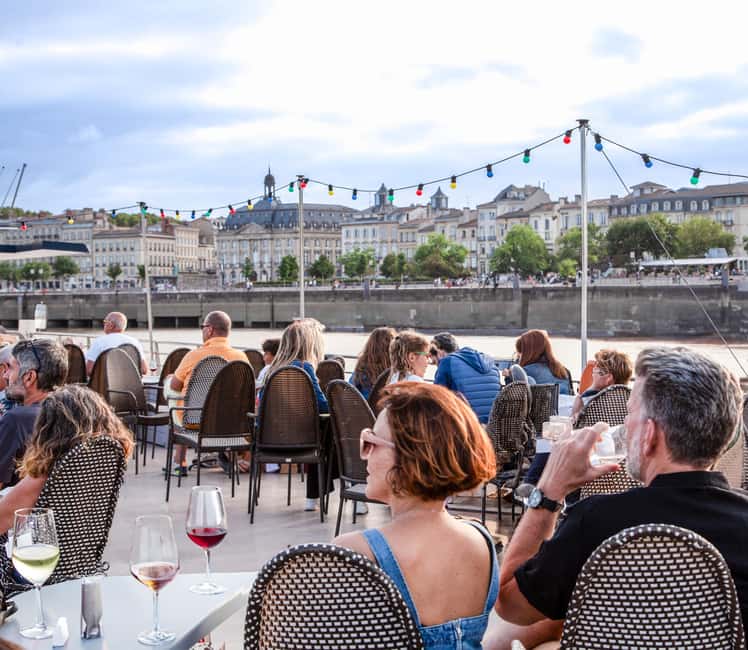 Bordeaux: Guided River Cruise - Pont de Pierre and the Port de la Lune
