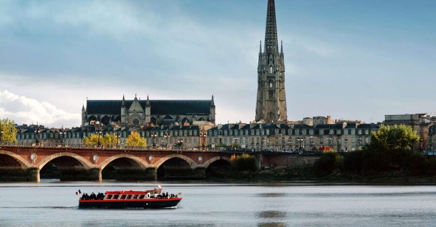 Bordeaux: River Cruise with Commentary, Wine and Canelé - Key Points at a Glance