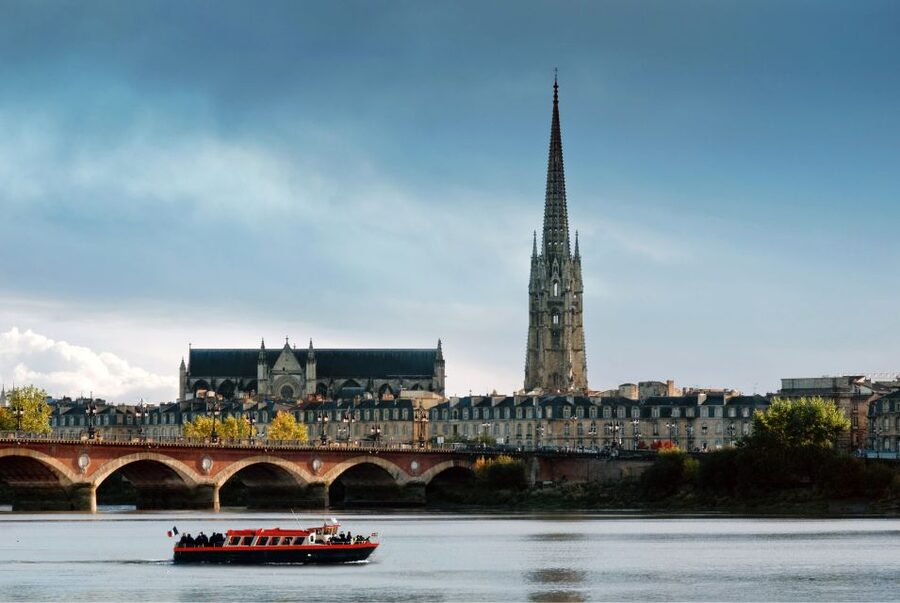 Bordeaux: River Cruise with Commentary, Wine and Canelé - What the 90-Minute Route Covers