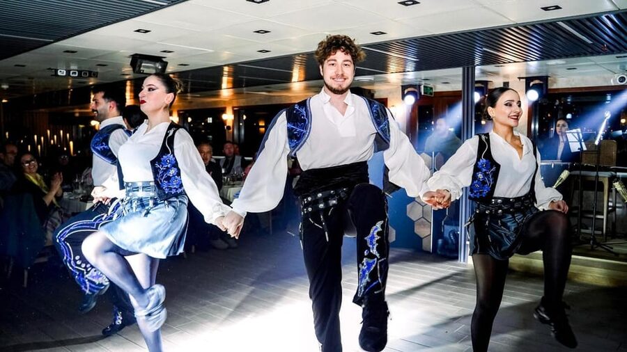 Bosphorus Dinner Cruise & Dance Shows with Private Table - Settling in at your private table