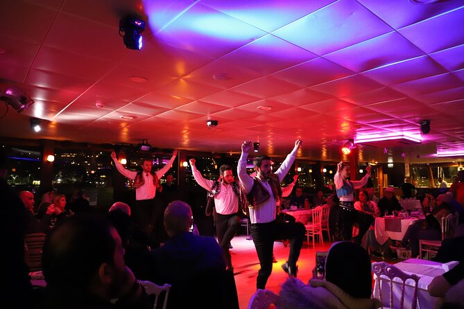Bosphorus Dinner Cruise Tour with Private Table - Choosing the main course