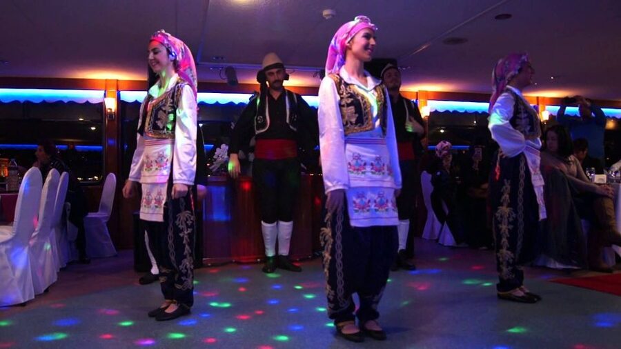 Bosphorus: Dinner Cruise with Live Performances Experience - Who should choose another Bosphorus experience
