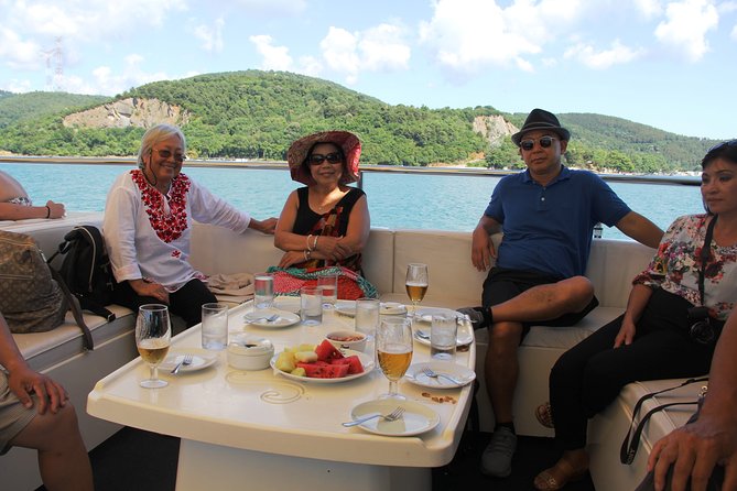 Bosphorus Luxury Lunch Cruise & Black Sea Swimming Experience - Lunch, drinks, and the onboard rhythm