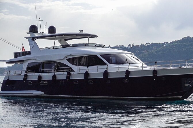 Bosphorus Yacht Cruise Experience: Visit the Asian Side - Kanlıca, the short taste of Asian Istanbul