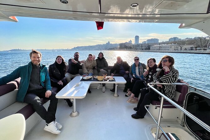 Bosphorus Yacht Cruise with Stopover on the Asian Side - (Morning or Afternoon) - Palaces and fortresses from the water