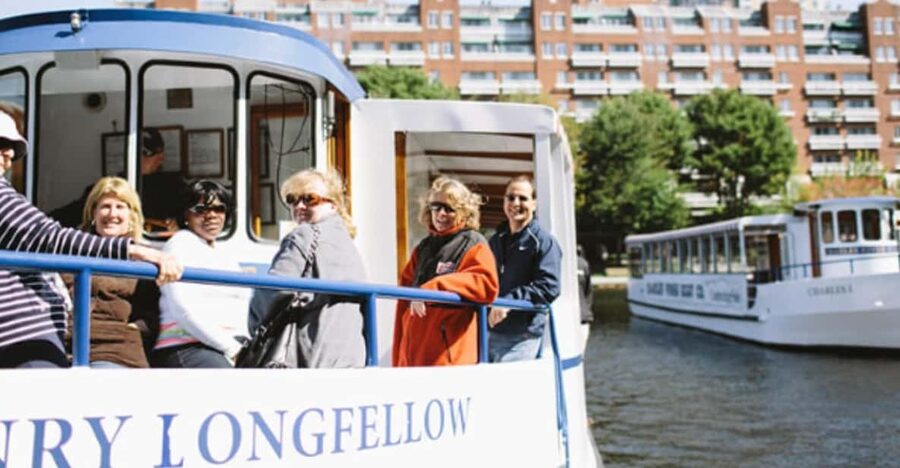 Boston: Charles River Sightseeing Cruise - Seeing Boston from the Charles River