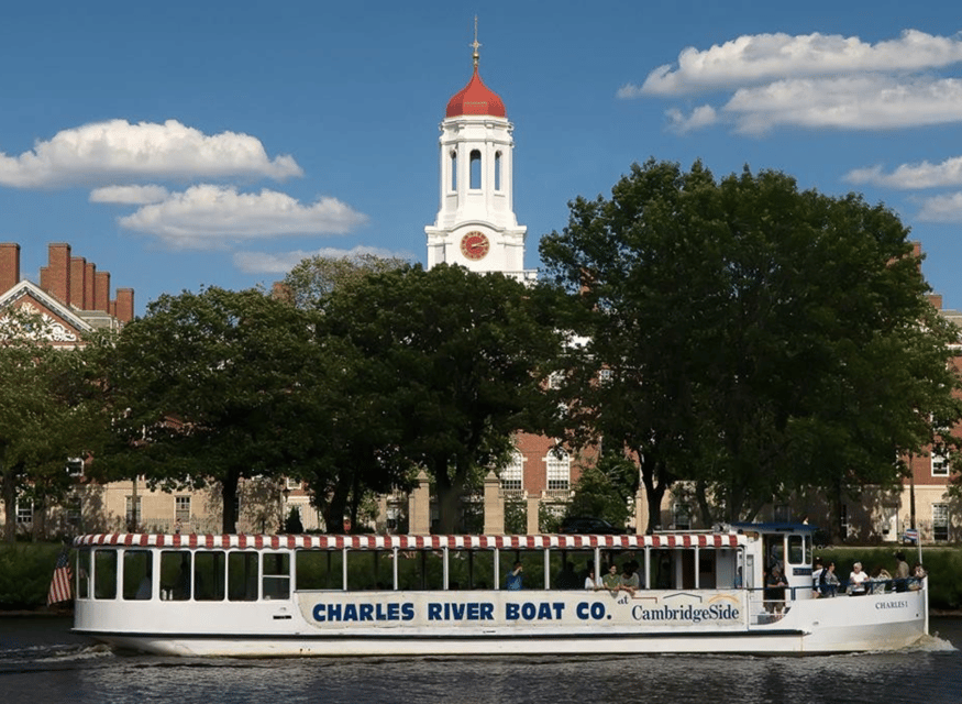 Boston: Charles River Sightseeing Cruise - A narrated ride with room to choose your view