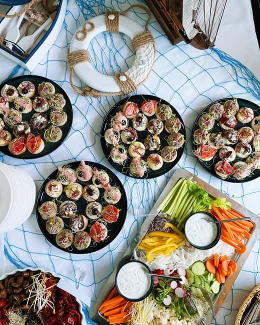 Bratislava: Brunch & Cruise on Danube - Buffet Brunch From 12:00 to 13:00