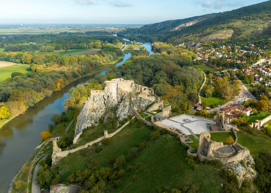 Bratislava - Hainburg - Bratislava: Cruise on the Danube - Coffee, shopping, and the value of free time