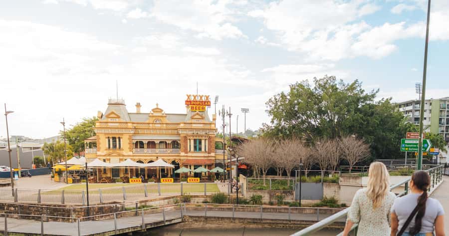 Brisbane: Cruise to Lunch Package: 10:30am-2pm (3.5hr) - South Bank, Kangaroo Point, and Story Bridge from the water