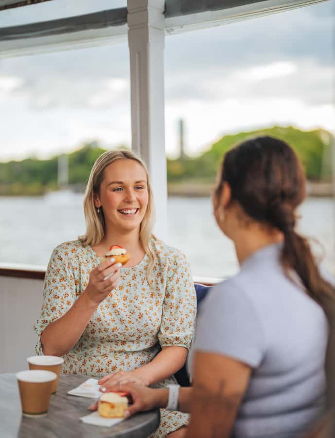 Brisbane: Cruise to Lunch Package: 10:30am-2pm (3.5hr) - The keg-tapping and beer sample