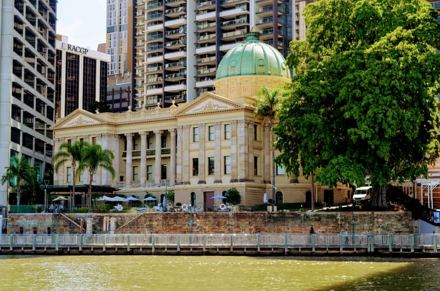 Brisbane: Midday 1.5-Hour Sightseeing Cruise 12.30pm-2.00pm - Boarding at South Bank’s Cultural Centre pontoon