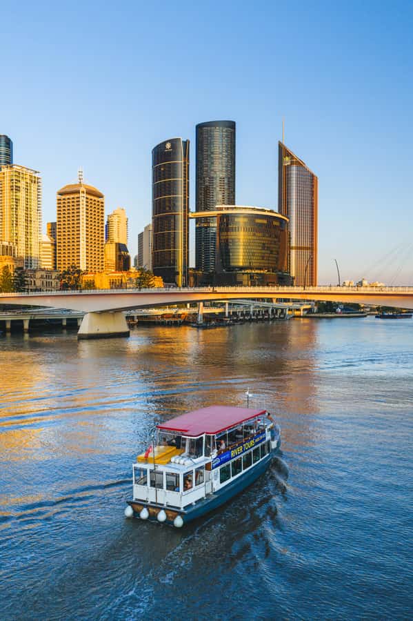 Brisbane: Morning Sightseeing Cruise: 10:30am-12pm (90min) - Who should book, and who should think twice?