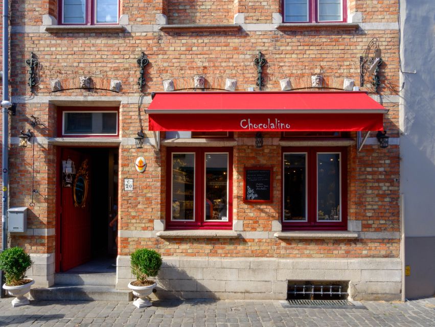 Bruges: Walking Tour, Canal Boat Trip w/Beer Tasting Option - Small streets and major landmarks near Walplein