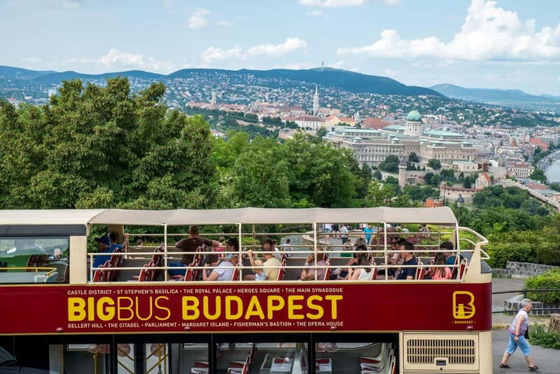 Budapest: Big Bus Hop-On Hop-Off Tour & Danube River Cruise - The central Pest circuit