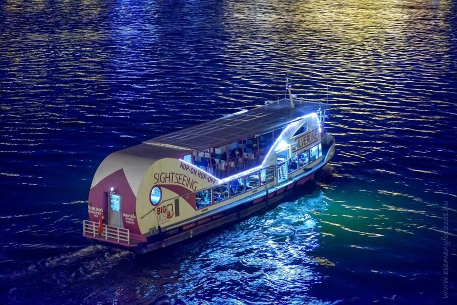 Budapest: Danube River City Lights Express Cruise - Key things to know before you book