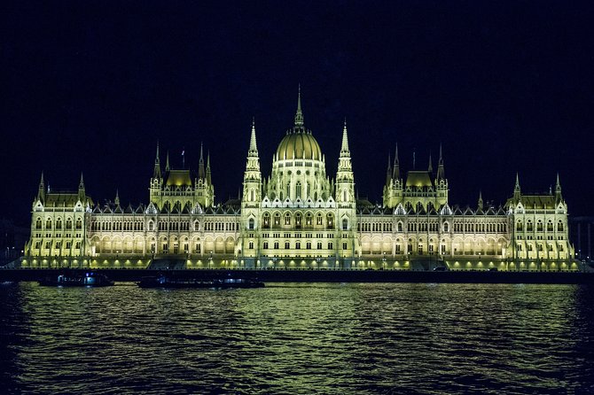 Budapest: Night Walking Tour with Danube River Cruise - Starting beneath the Opera House lights