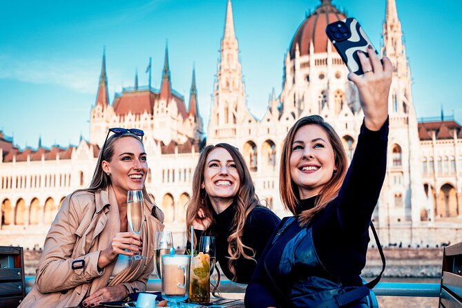 Budapest River Cruise with 1 Free Tokaj Frizzante and Audio Guide - How useful is the online audio guide?