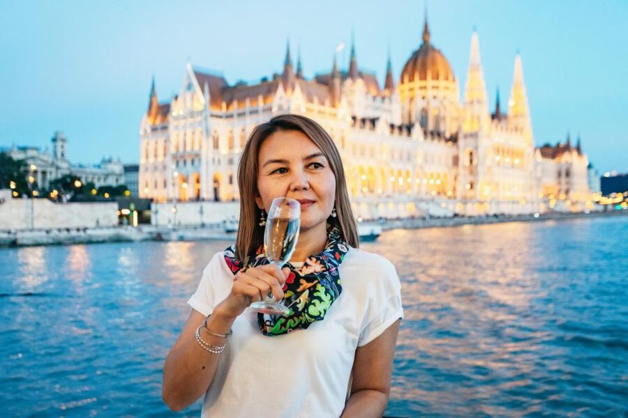 Budapest: Sightseeing Cruise on the Danube - Gellért Hill and the Citadella