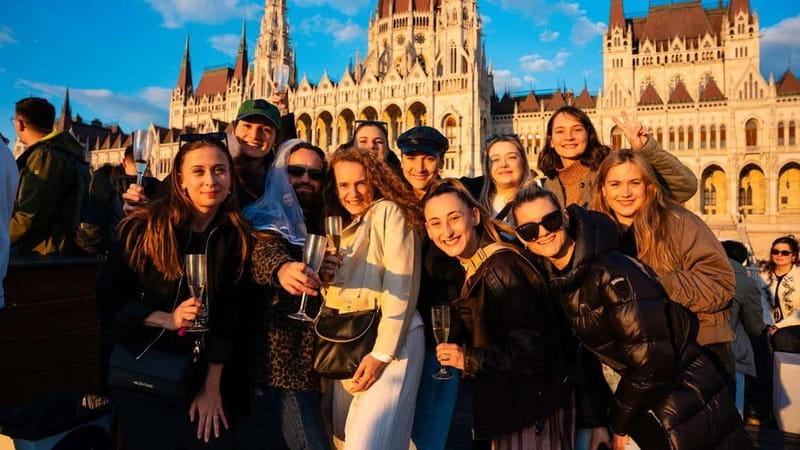 Budapest: Sip and Sail River Cruise with Unlimited Prosecco - The Return Along Budapest’s Lit-Up Banks