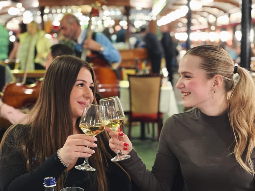 Budapest: Wine & Dine Cruise on the Danube - Wine first, skyline second