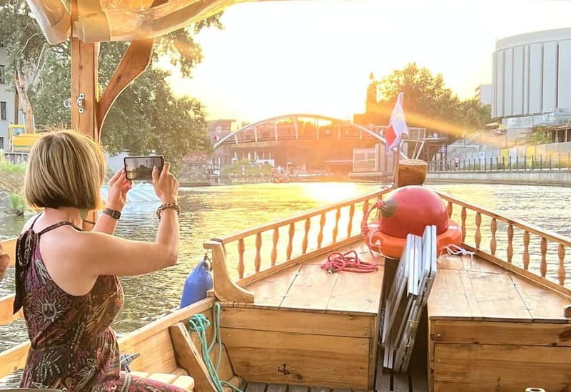 Bydgoszcz: River Cruise with local Wine and Cheese Tasting - Mill Island, Rother Mills, and Opera Nova