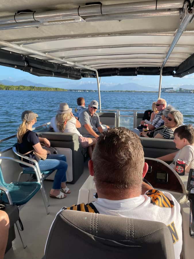 Cairns: Sightseeing River Boat Safari with Soft Drinks - The drink and light snack
