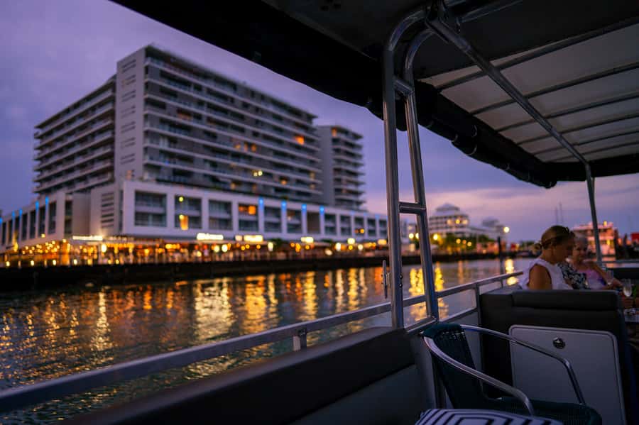 Cairns: Sunset River Cruise with Snack and Drinks - The golden-hour photo window