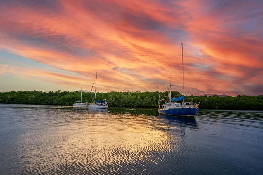 Cairns: Sunset River Cruise with Snack and Drinks - Watching Trinity Inlet change in the evening