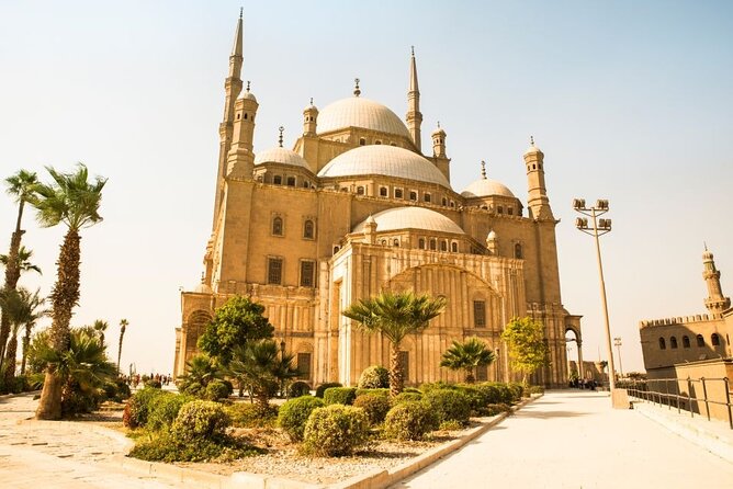 Cairo 2-Day Tour: Giza, GEM, Citadel, Bazaar & Nile Dinner Cruise - Khan el-Khalili: finish with Cairo’s street-level character