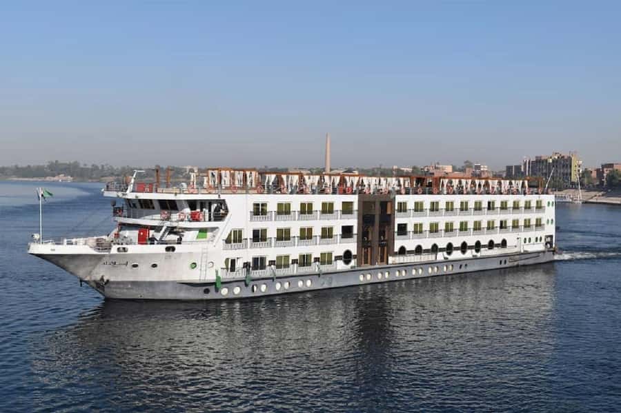 Cairo: 6-Day Egypt Tour with Flights and Nile Cruise - What the $1,600 price really covers