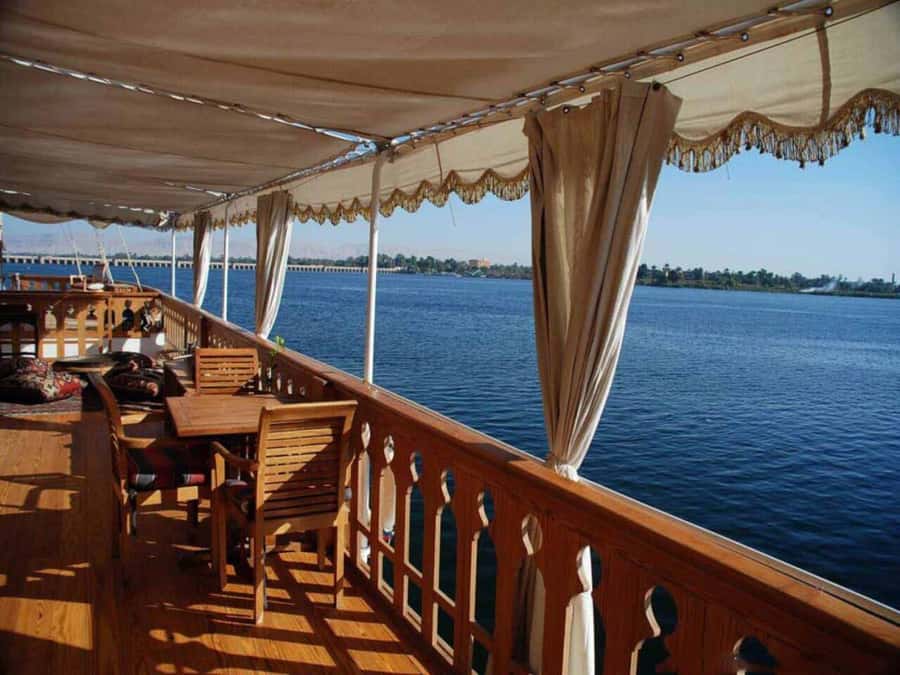 Cairo: Luxury Dinner Cruise On The Nile River - Dinner comes before the main show