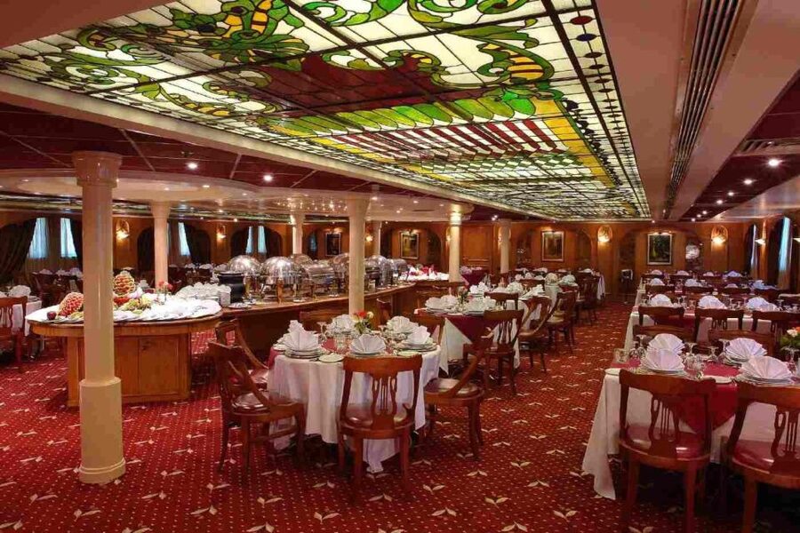 Cairo: Nile Dinner Cruise with Belly Dancer Show and Music - Belly dancing, live music, and Tanoura