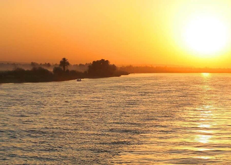 Cairo: Nile Dinner Cruise with Belly Dancer Show and Music - The Nile views after dark