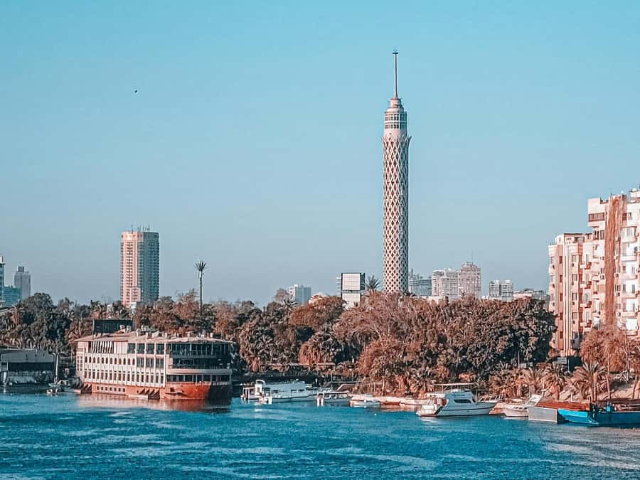 Cairo: Sunset Cairo Tower Tour With Nile River Dinner Cruise - What the buffet cruise is really worth