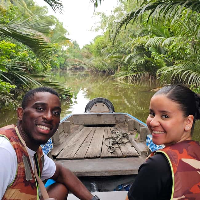 Can Tho: Peaceful Private Boat Ride on the Mekong(No Guide). - The local boatmen are the heart of the experience