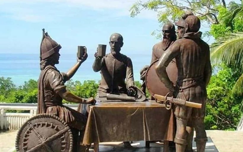 Cebu: Bohol Countryside and Loboc River Cruise Day Tour - Tarsier viewing and St. Peter’s Ruins