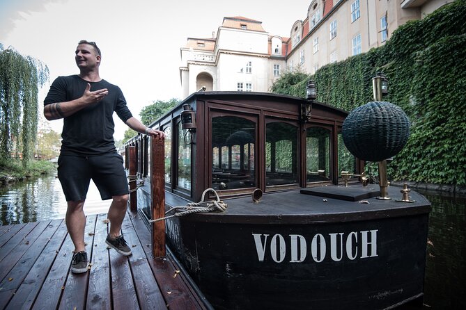 Charles Bridge: River Boat Cruise & Guided Tour ️with PragueWay - Starting at Mostecká in Lesser Town